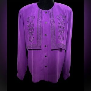 SILK BOUTIQUE - Front Panel Embroidery Detail Button Down Blouse - Size M